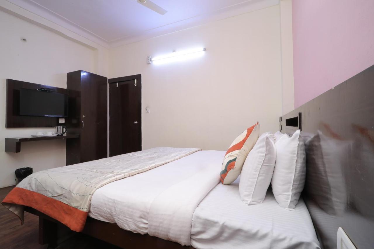 Hotel Vivek Continental Gwalior Luaran gambar