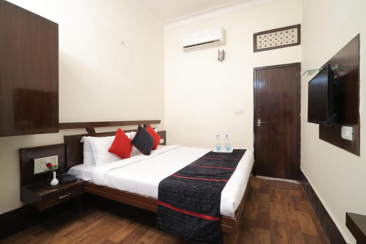 Hotel Vivek Continental Gwalior Luaran gambar