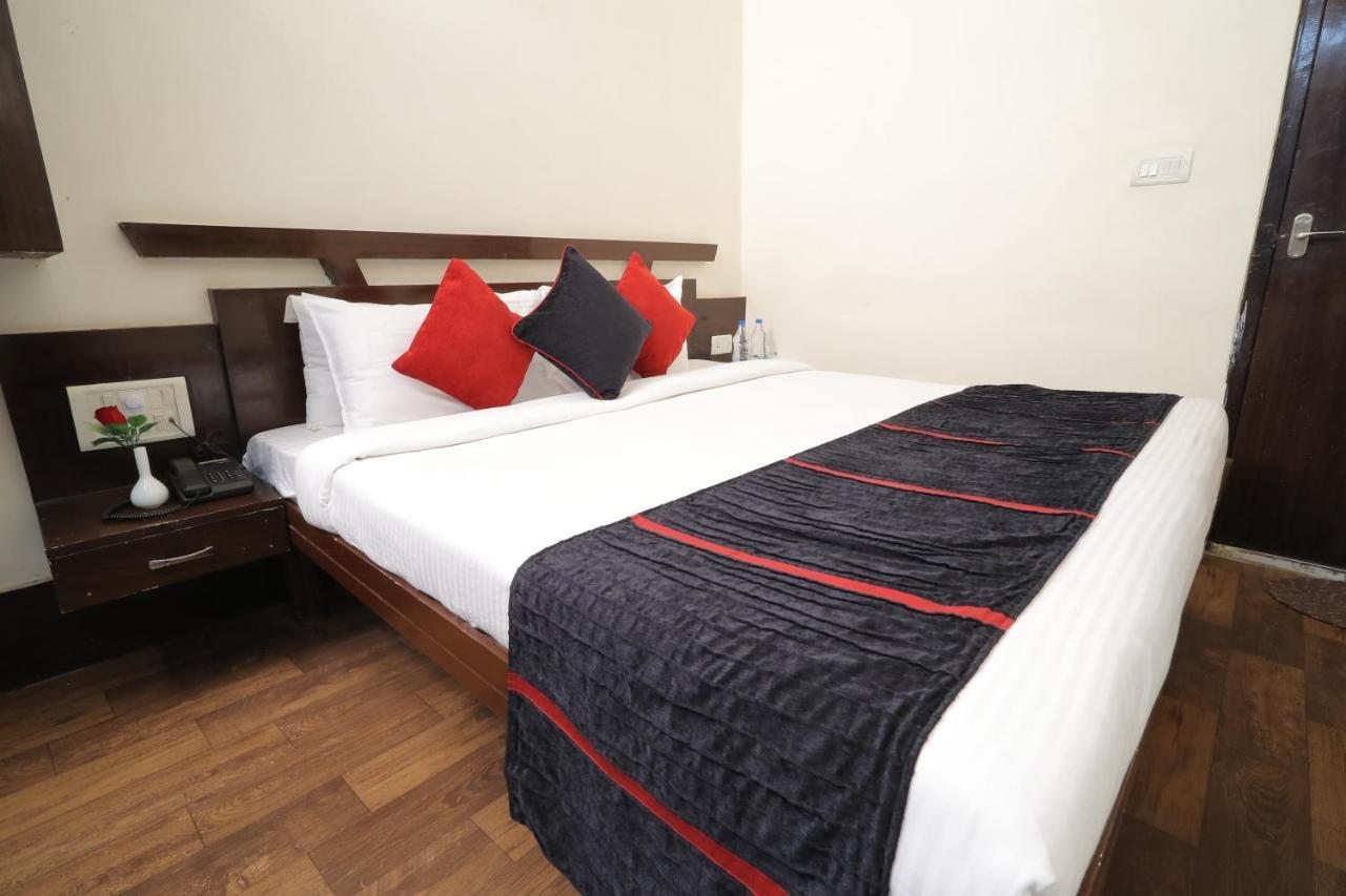 Hotel Vivek Continental Gwalior Luaran gambar