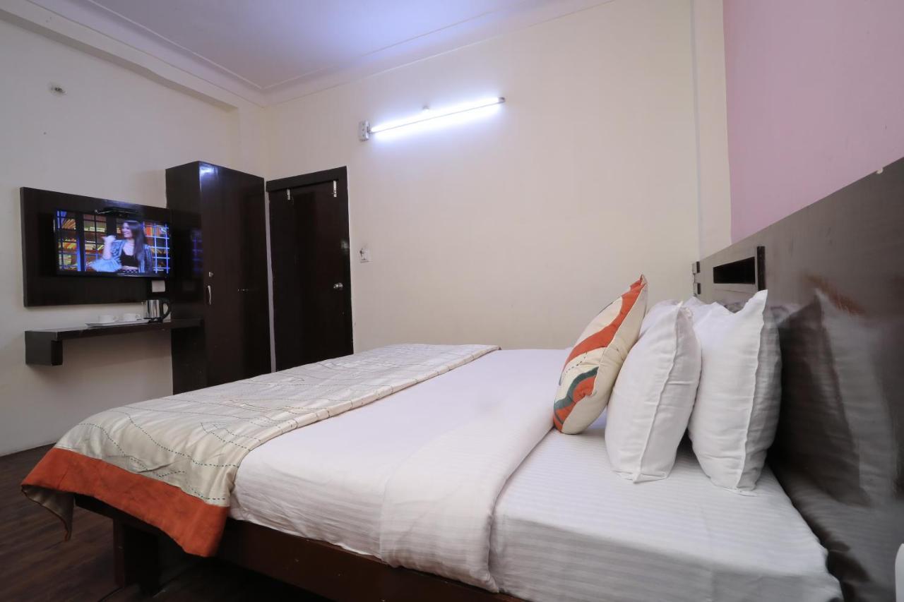 Hotel Vivek Continental Gwalior Luaran gambar