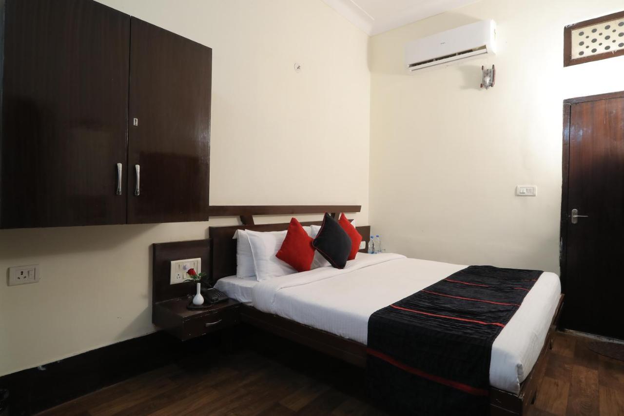 Hotel Vivek Continental Gwalior Luaran gambar