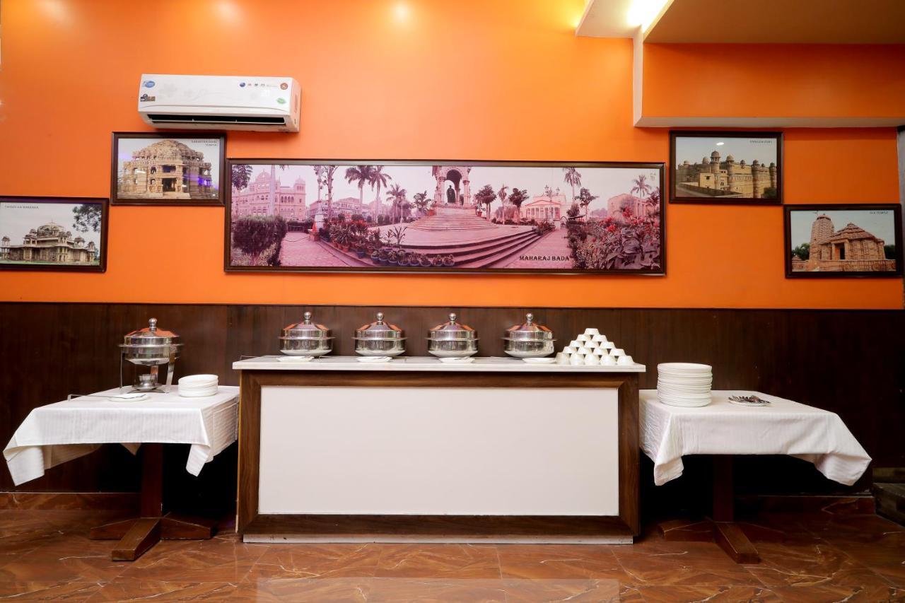 Hotel Vivek Continental Gwalior Luaran gambar