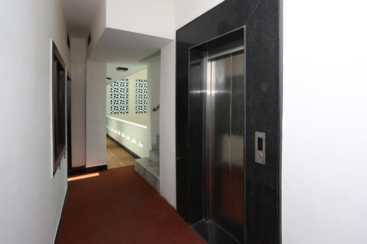 Hotel Vivek Continental Gwalior Luaran gambar
